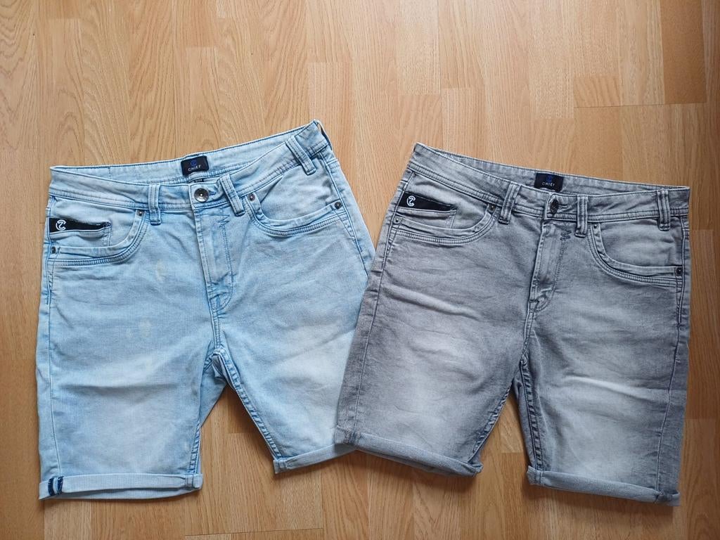 2 mooie stoere korte broeken van Chief, Chief, Blauw, Overige jeansmaten, Ophalen of Verzenden