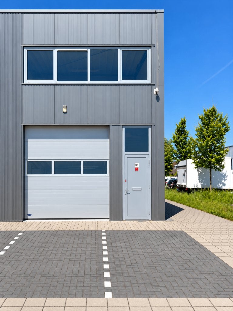 Bedrijfsruimte + kantoor 110 m² te huur in Zoetermeer, Zakelijke goederen, 112 m², Huur, Bedrijfsruimte