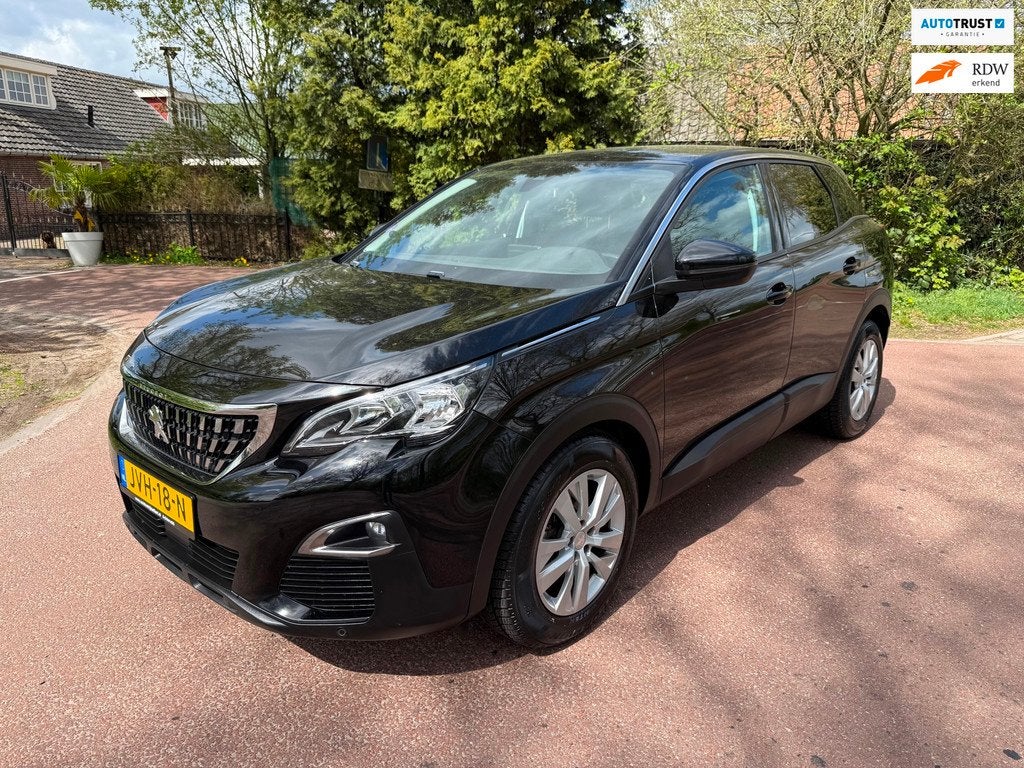 Peugeot 3008 1.2 PureTech Active Airco / Navi / Cruise / PDC, Gebruikt, 1199 cc, Zwart, Bedrijf