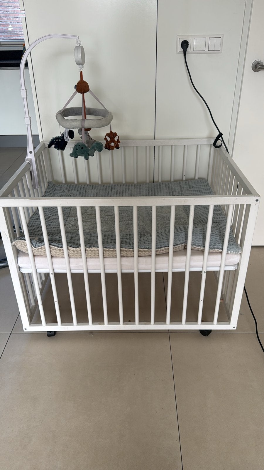Witte box inclusief boxkleed en muziekmobiel, Ophalen, Nieuw, Vierkant, Boxkleed