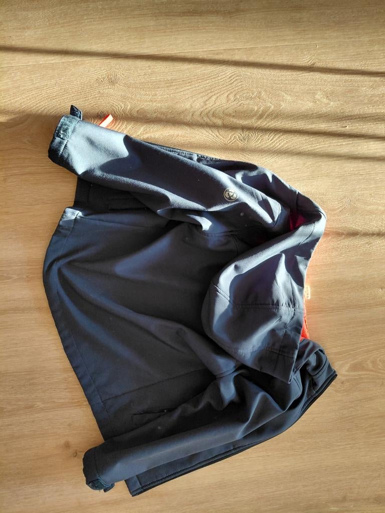 Softshell jas met fleece voering - Maat 110-116, Kinderen en Baby's, Kinderkleding | Maat 116, Ophalen of Verzenden, Zo goed als nieuw