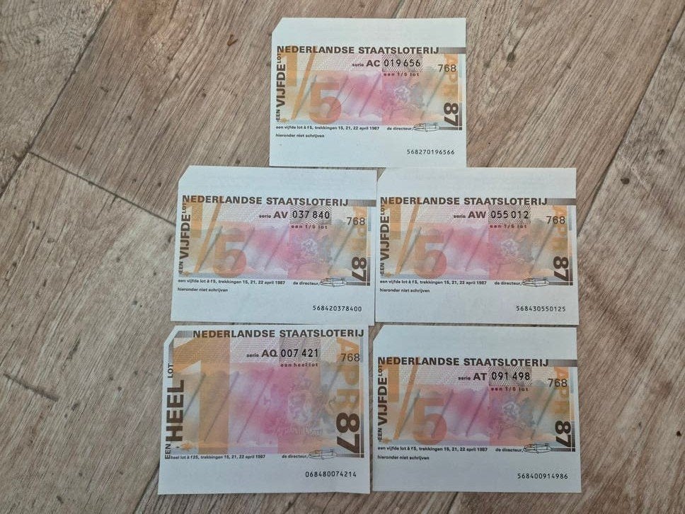 5x Nederlandse Staatsloterij loten - April 1987, Ophalen of Verzenden