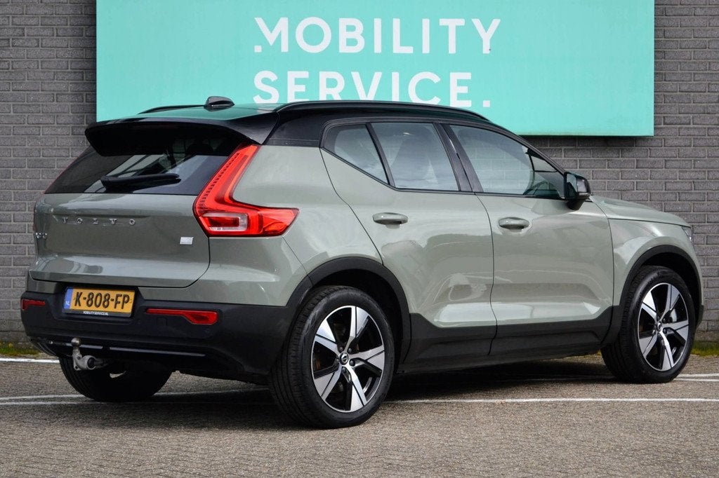 Volvo XC40 Recharge P8 AWD R-Design CarPlay Clima ACC Trekha, Auto's, Volvo, 1300 min, Gebruikt, Origineel Nederlands, Vierwielaandrijving