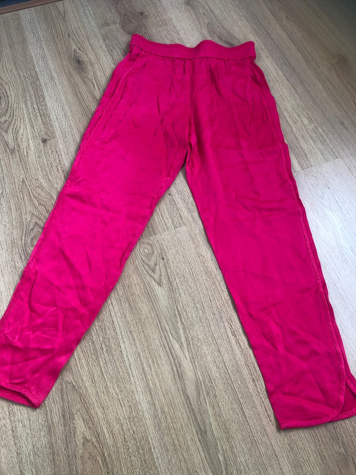 Zara knalroze roze magenta satijnen broek xs viscose, Kleding | Dames, Ophalen of Verzenden, Zo goed als nieuw, X, Roze