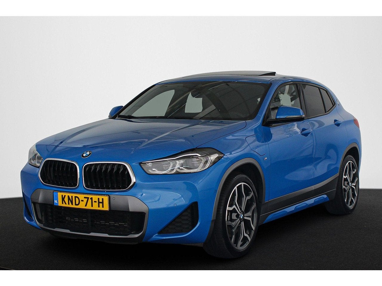 BMW X2 xDrive25e M Sport Panoramadak Harman Kardon Memory He, Auto's, BMW, Automaat, X2, Gebruikt, Bedrijf