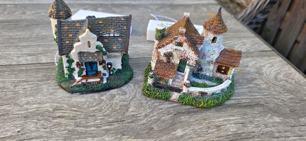 Roodkapje en hans en grietje  kerstminiatuur huisje, Ophalen of Verzenden, Zo goed als nieuw