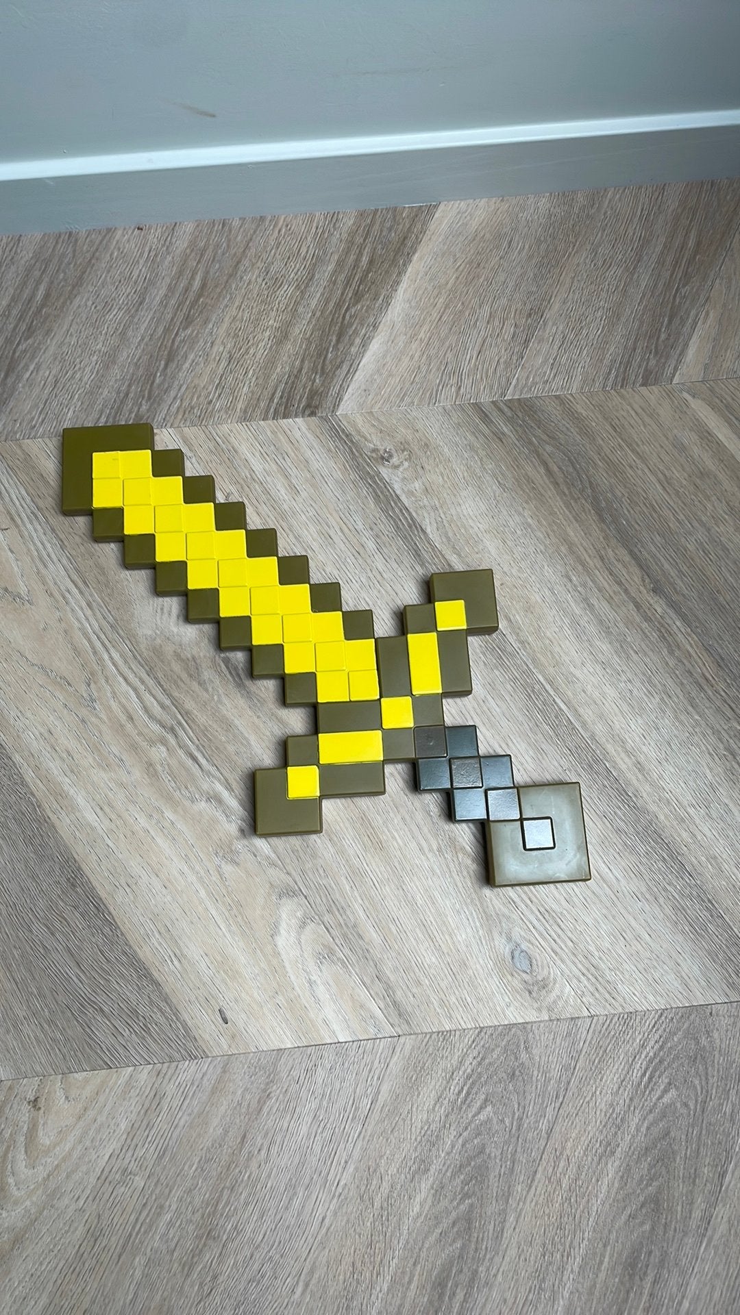 Minecraft zwaard (goud), Ophalen of Verzenden, Nieuw