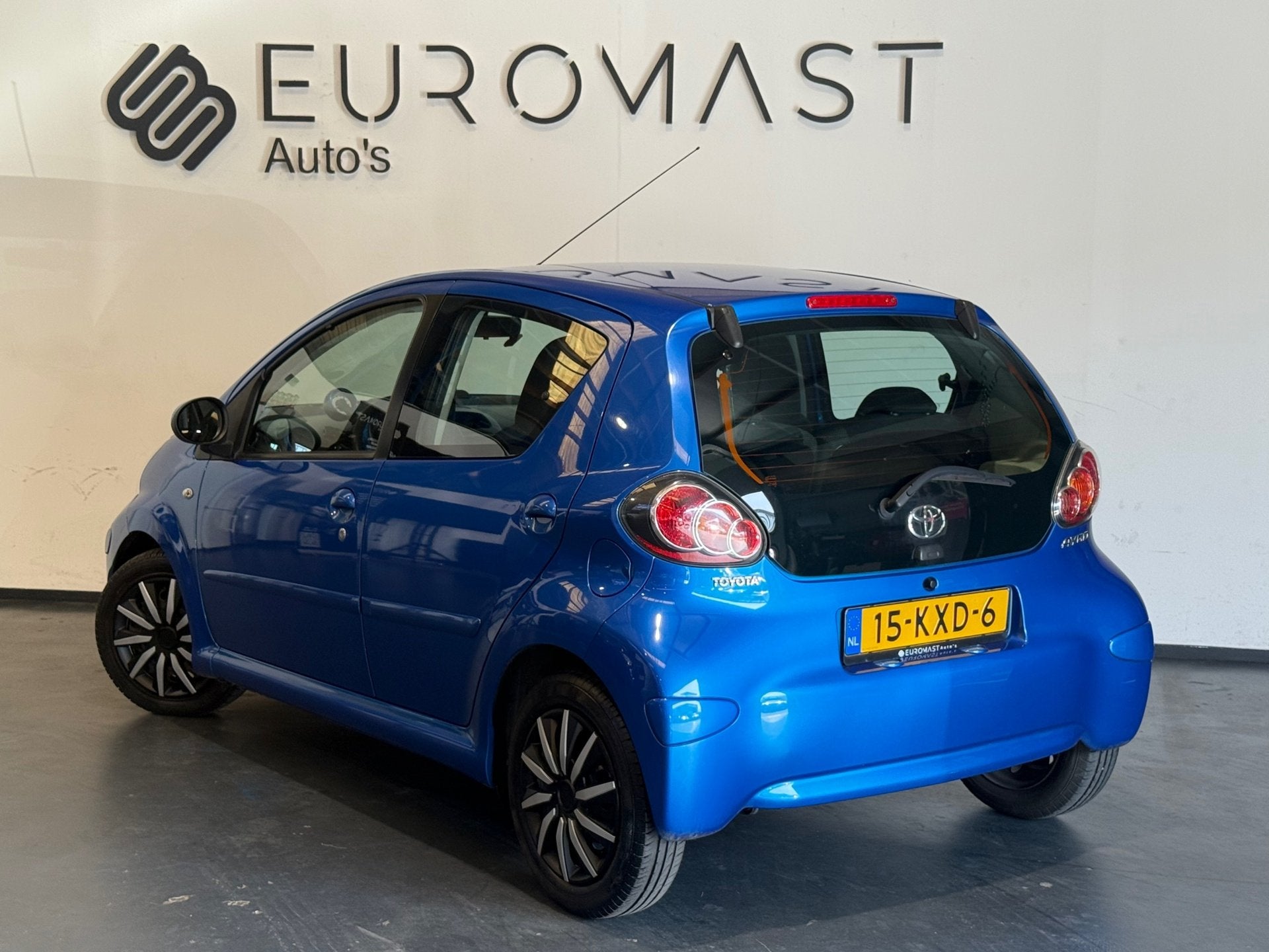 Toyota Aygo 1.0-12V Dynamic Blue Airco Elektrische Ramen Nie, Auto's, Voorwielaandrijving, Stof, Gebruikt, 68 pk