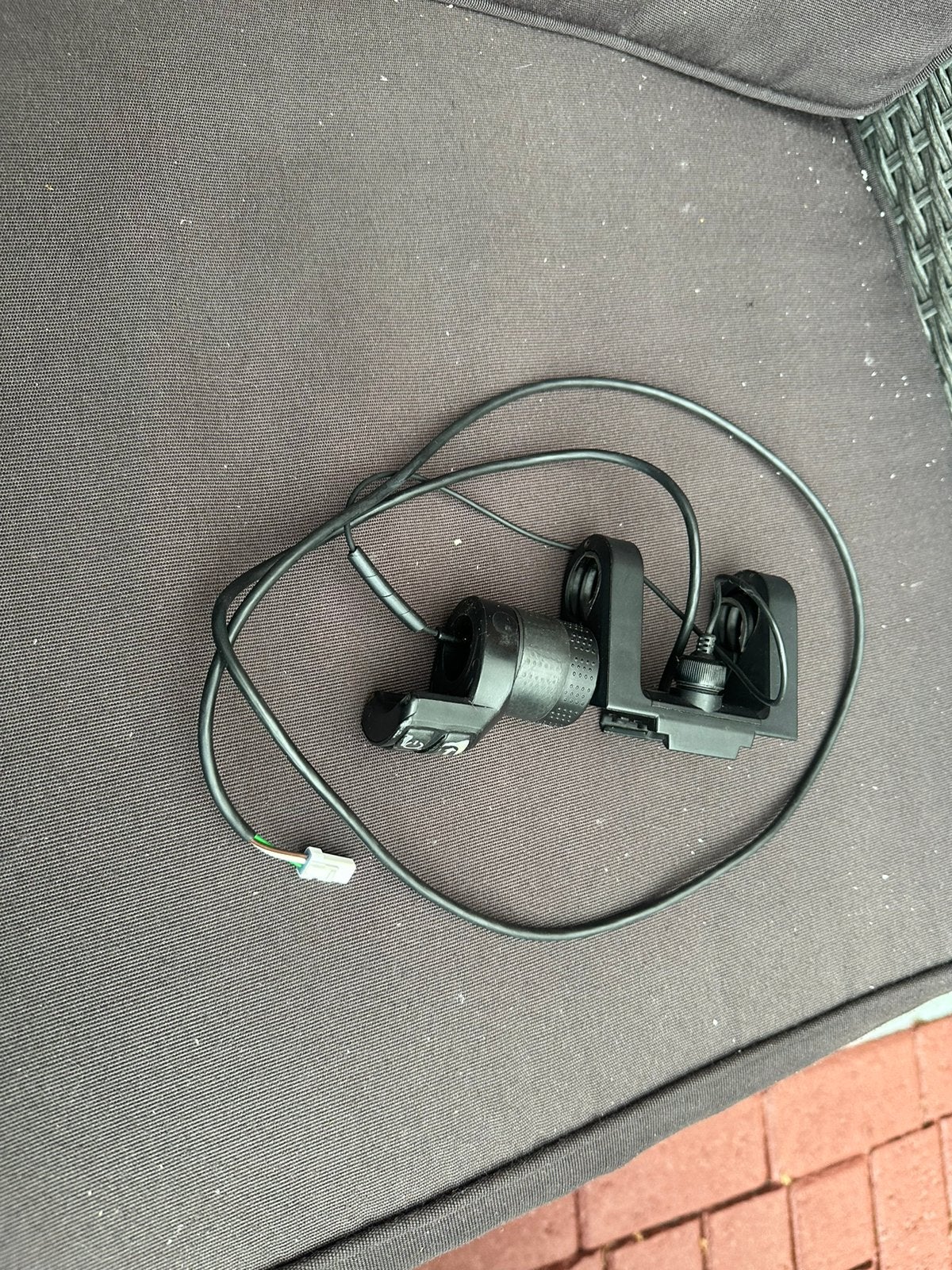 Elektrische fiets display houder en gas handel,36 volt, Fietsen en Brommers, Ophalen of Verzenden, Zo goed als nieuw, Elektrische fiets