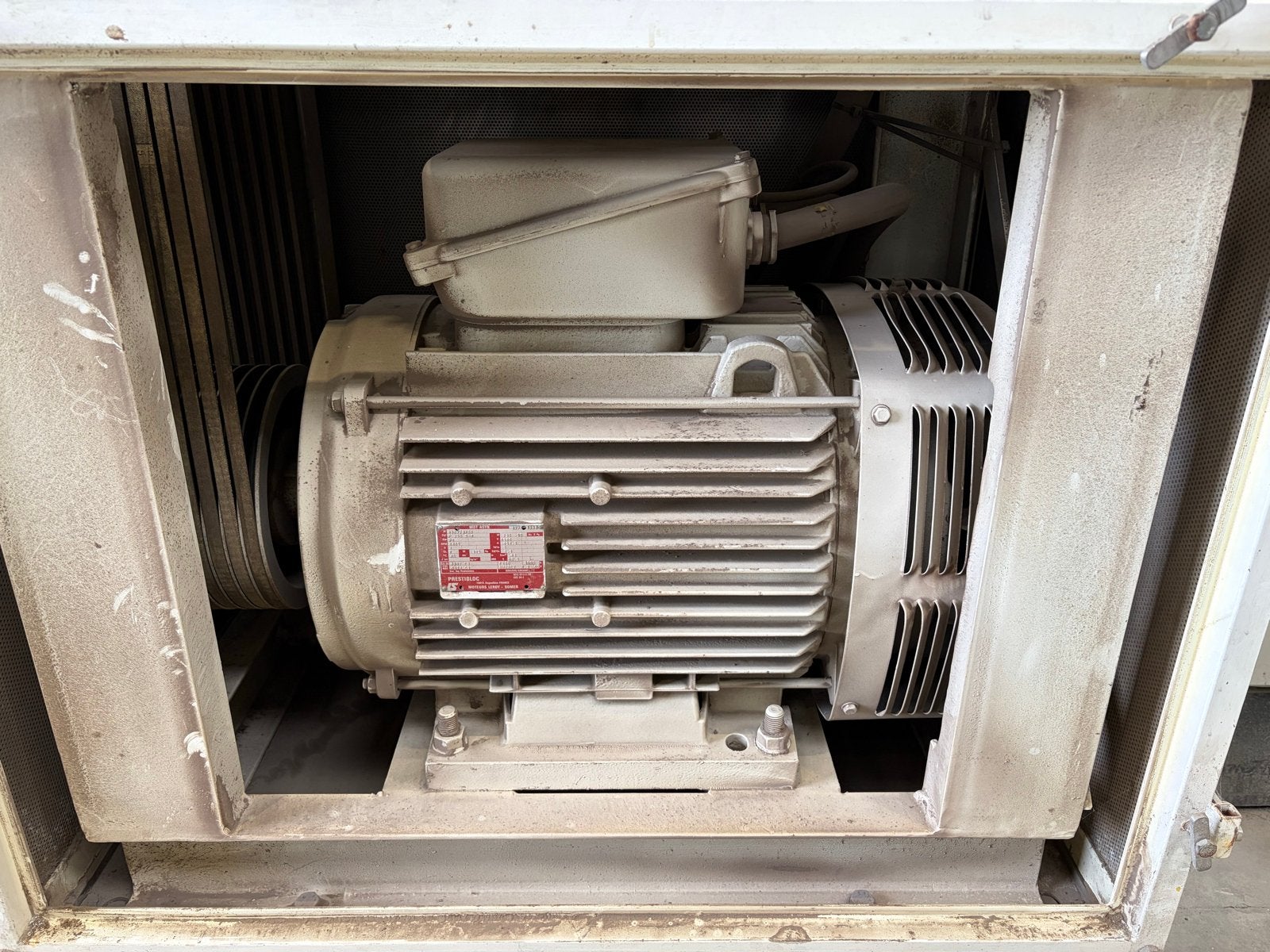 Robuuste Industriële Elektromotor met Aandrijving, Ophalen, Gebruikt, Elektromotor, 1400 tot 1800 rpm