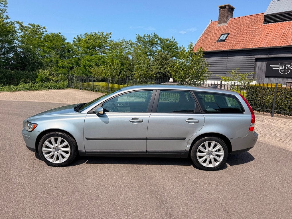 Volvo V50 1.8 Edition II AIRCO CR,CONTR LM VELGEN TREKHAAK, Voorwielaandrijving, Zwart, 4 cilinders, Parkeersensor