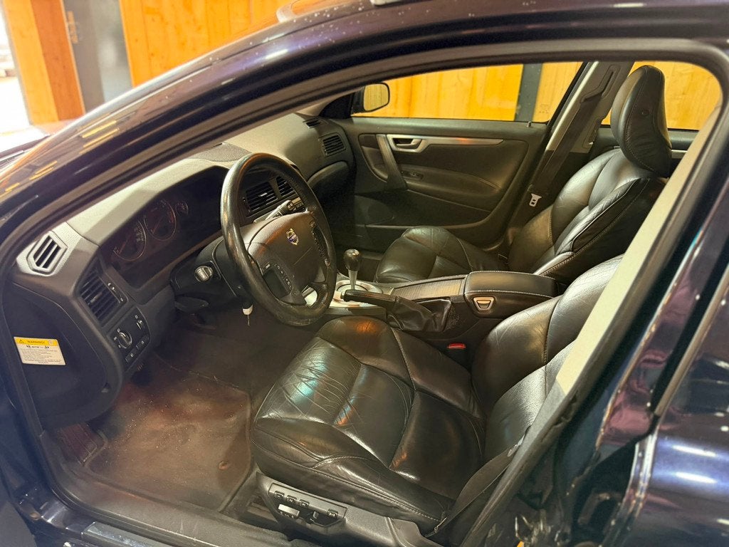 Volvo V70 2.4 T5 Momentum 260PK Spaceball Schuifdak NWE D-RI, Auto's, Voorwielaandrijving, Automatische klimaatregeling, Blauw