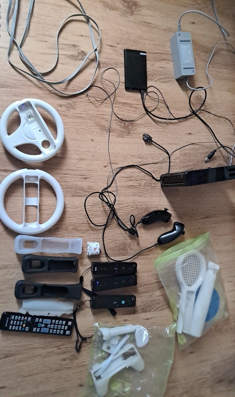 Nintendo Wii / Spelcomputer / Veel Wii spellen, Ophalen of Verzenden, Gebruikt, Met 3 controllers of meer, Met stuurtje