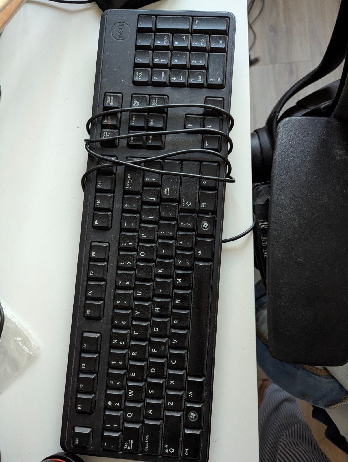 2 x keyboard (Logitech - mechanical and Dell), Ophalen, Gebruikt, Onbekend