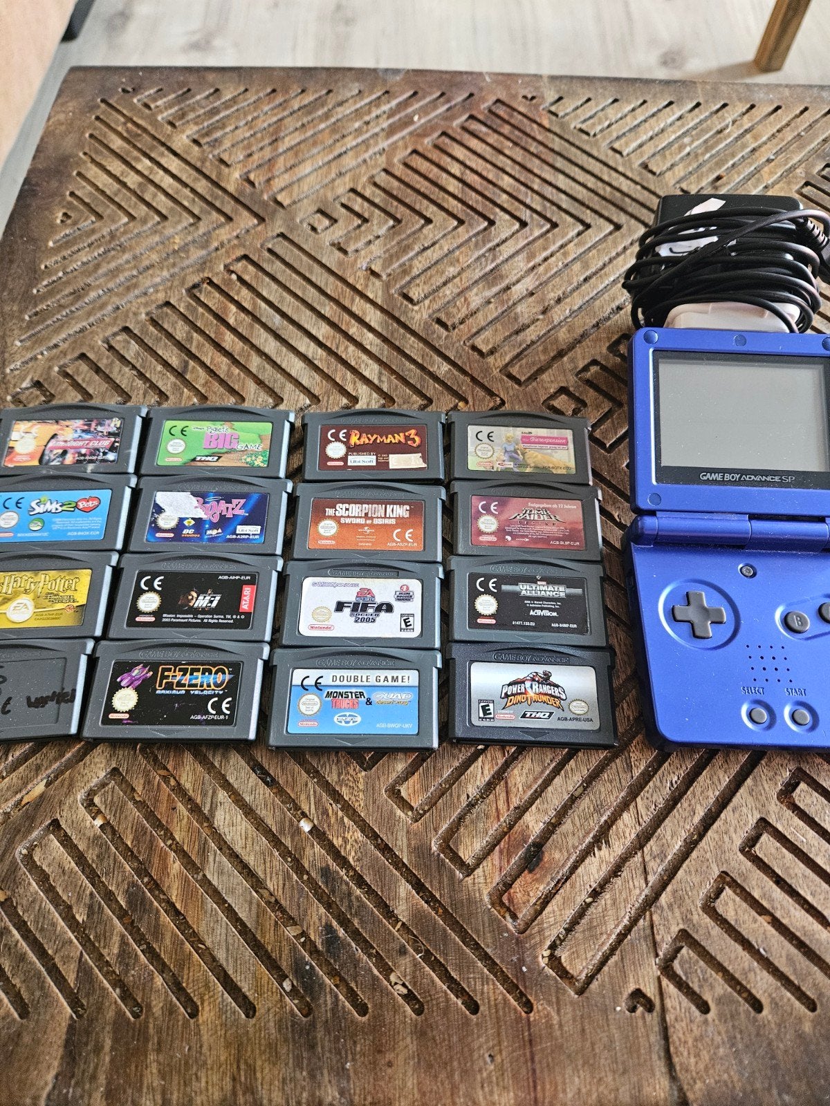 Game Boy Advance SP met 16 spellen, Spelcomputers en Games, Gebruikt, Overige genres, 1 speler, Ophalen of Verzenden