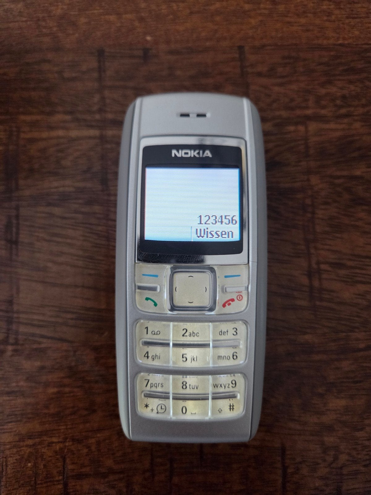 Nokia 1600 - Compleet met doos en oplader, werkend, Karaportti 2, 02610 Espoo, Finland, Gebruikt, Fysiek toetsenbord, Support@nokia.com