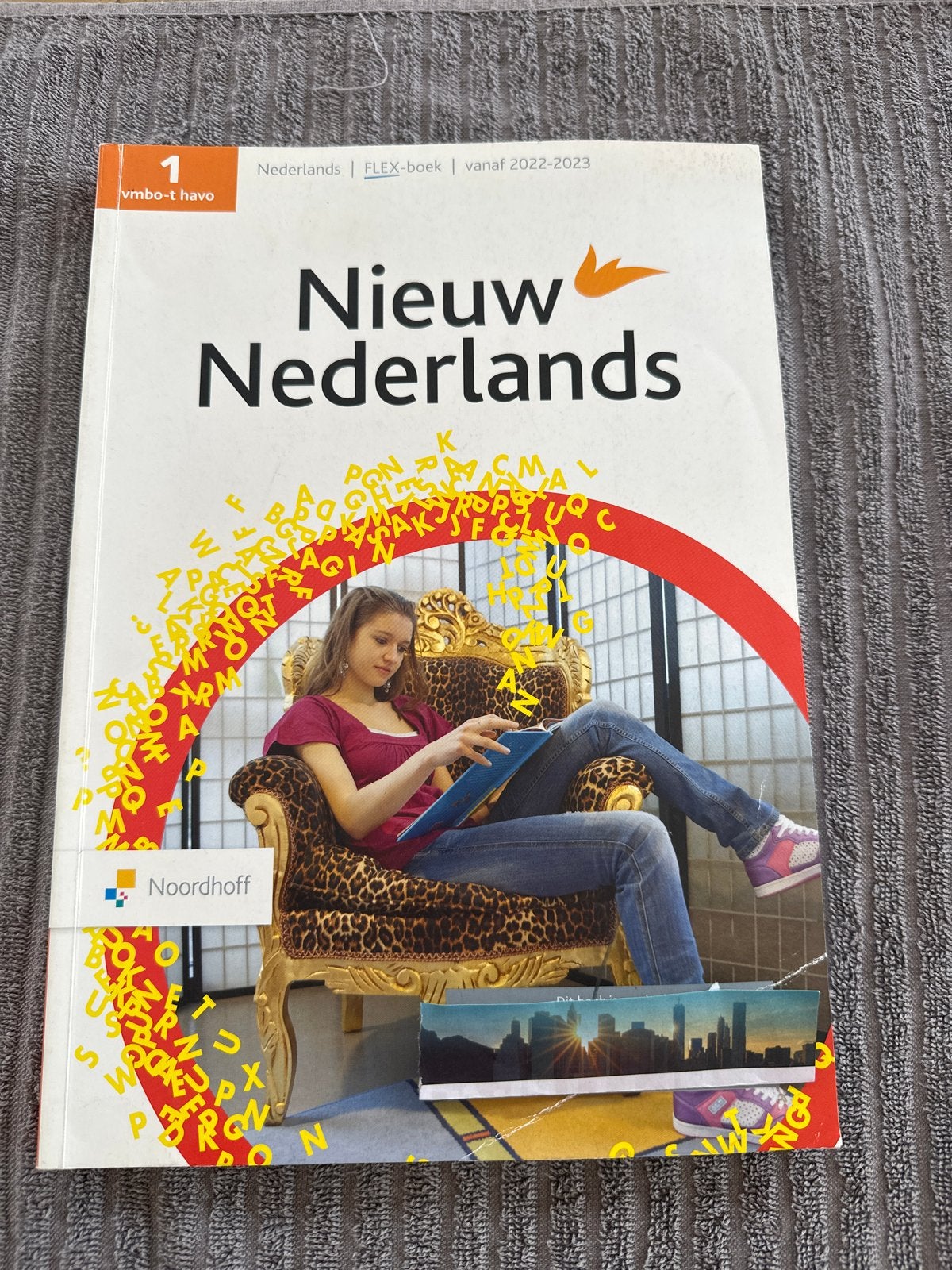 Nieuw Nederlands FLEX-boek 1 vmbo-t havo (2022-2023), Boeken, Ophalen of Verzenden, Gelezen, VMBO, Nederlands