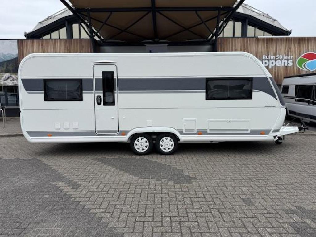 Hobby Prestige 620 CL 2026 BLACKLINE ACTIE!!!, Caravans en Kamperen, Caravans, Standaardzit, Hobby, Overige typen, Bedrijf