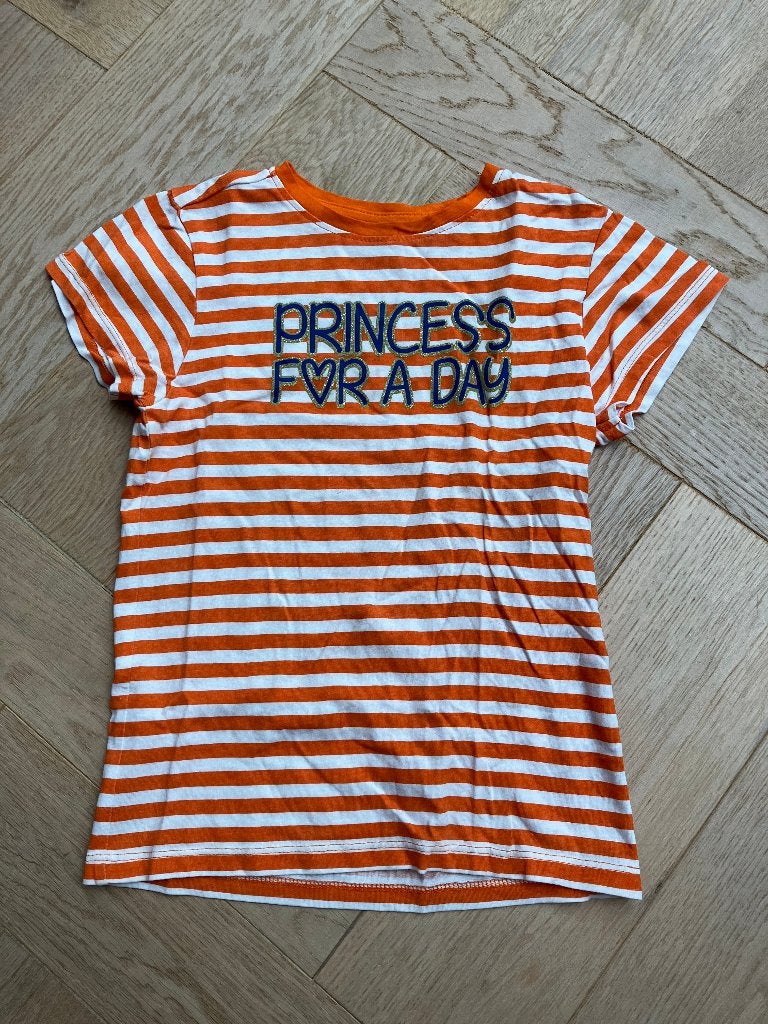 Leuk zgan oranje shirt Princess for a day 122/128, Ophalen of Verzenden, Zo goed als nieuw, Meisje, Shirt of Longsleeve