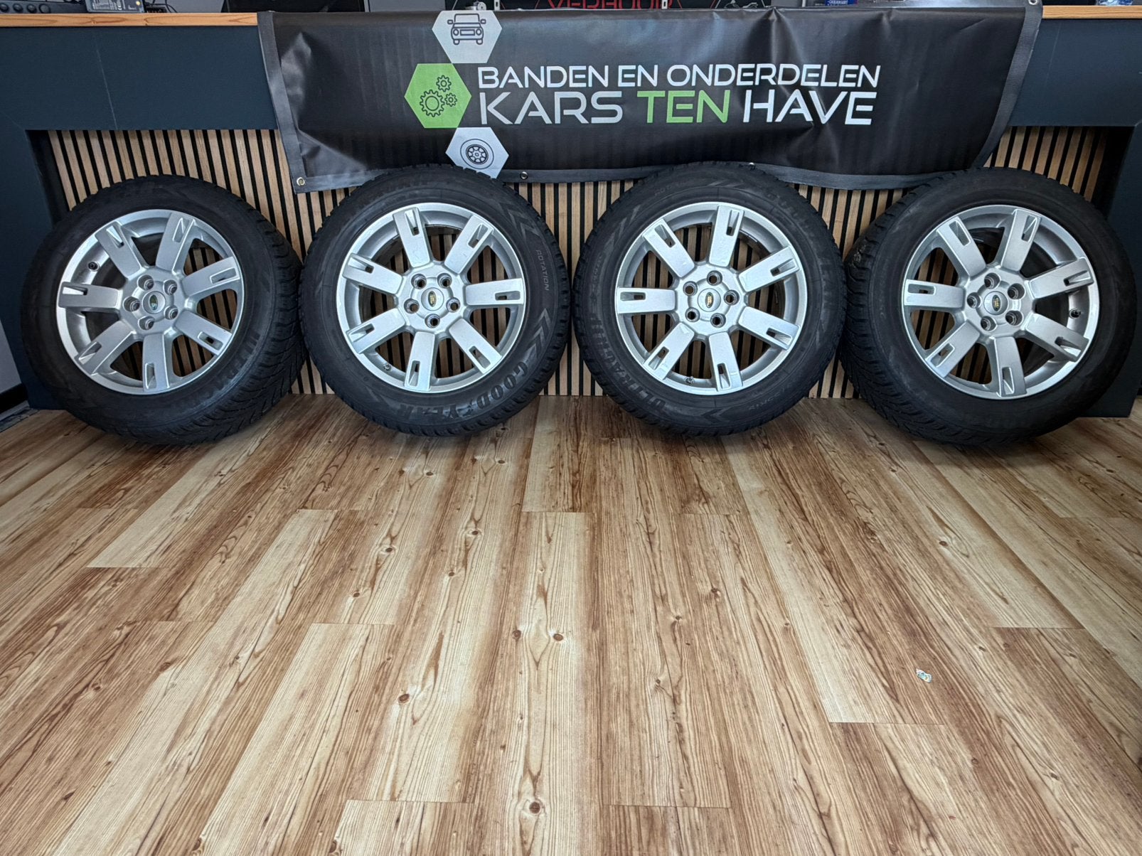 19 inch lichtmetalen velgen Land Rover Discovery 3 & 4, 255 mm, Banden en Velgen, Winterbanden, Ophalen