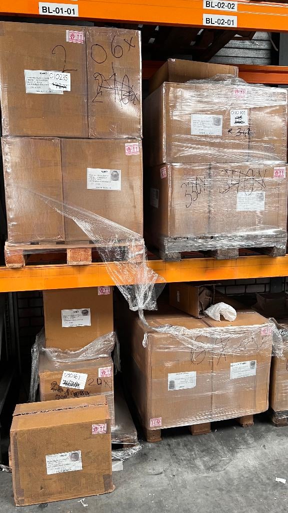 Pallets vazen - verschillende soorten/kleuren, Ophalen, Overige kleuren, Minder dan 50 cm, Glas
