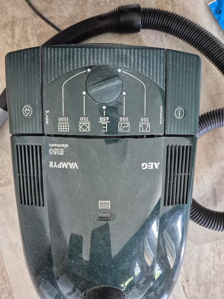 AEG Vampyr E150 Stofzuiger, Ophalen, Gebruikt, Stofzak, Stofzuiger