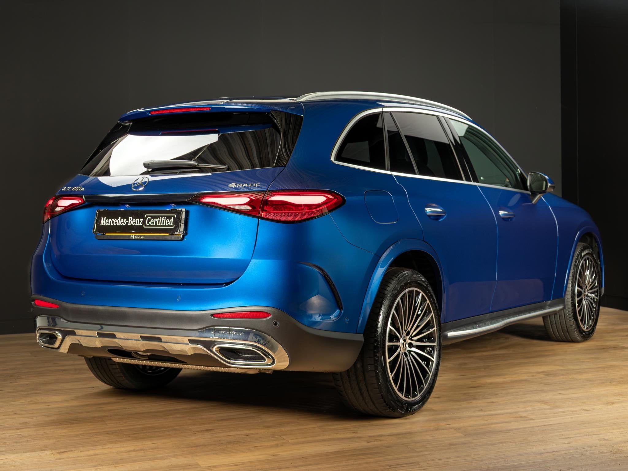 Mercedes-Benz GLC 300e 4MATIC AMG Line Premium | Panorama da, Auto's, Automaat, 4 cilinders, 2000 kg, Vierwielaandrijving