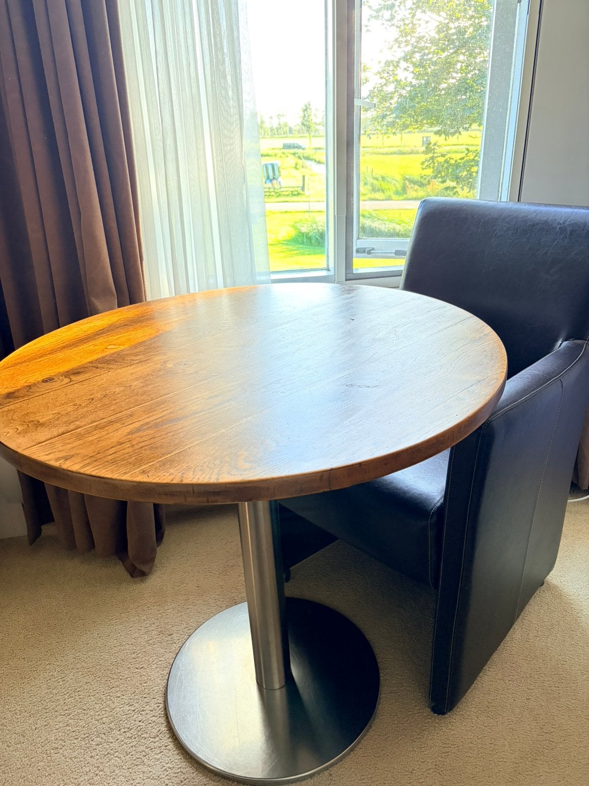 Ronde houten tafel met metalen poot (Horeca tafeltje) 80 cm., Huis en Inrichting, Tafels | Eettafels, Ophalen, Gebruikt, Rond