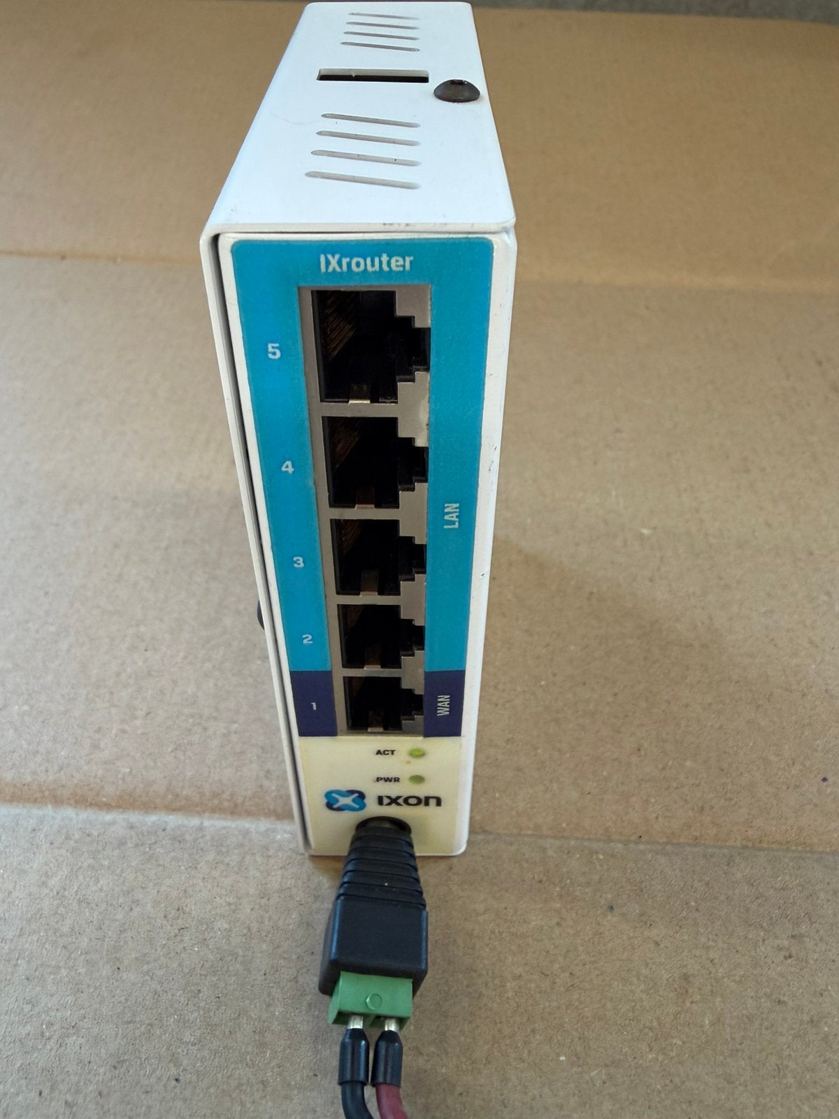 IXON ROUTER, Ophalen of Verzenden, Gebruikt