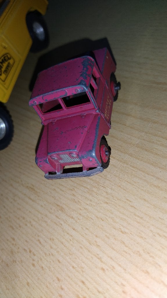 DINKY TOYS ENGLAND LANDROVER NO. 255, Hobby en Vrije tijd, Ophalen of Verzenden, Gebruikt, Auto, Dinky Toys