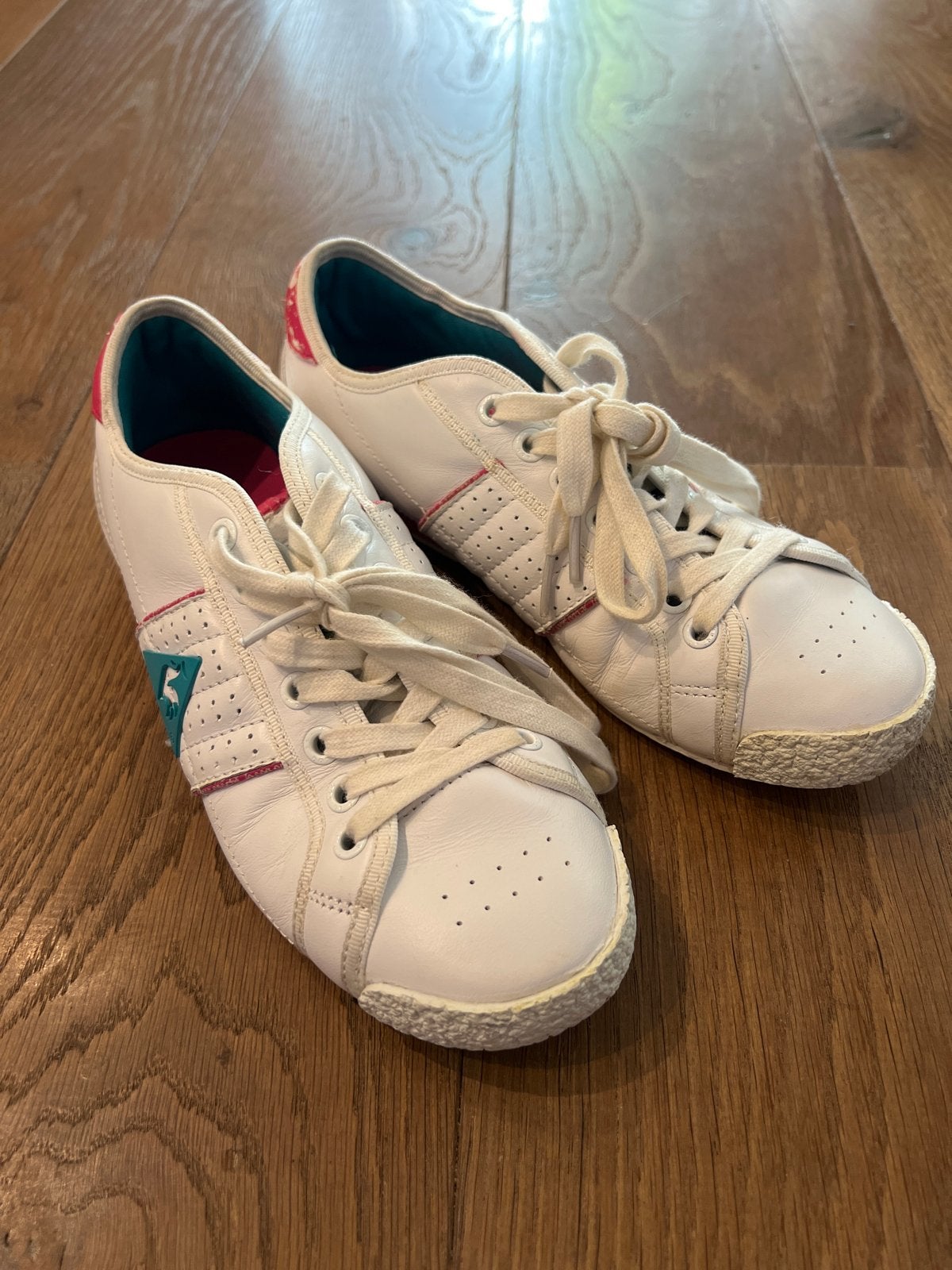 Le Coq Sportif gym sneakers wit/roze/blauw - Maat 39, Kleding | Dames, Ophalen of Verzenden, Gedragen, Wit, Sneakers of Gympen