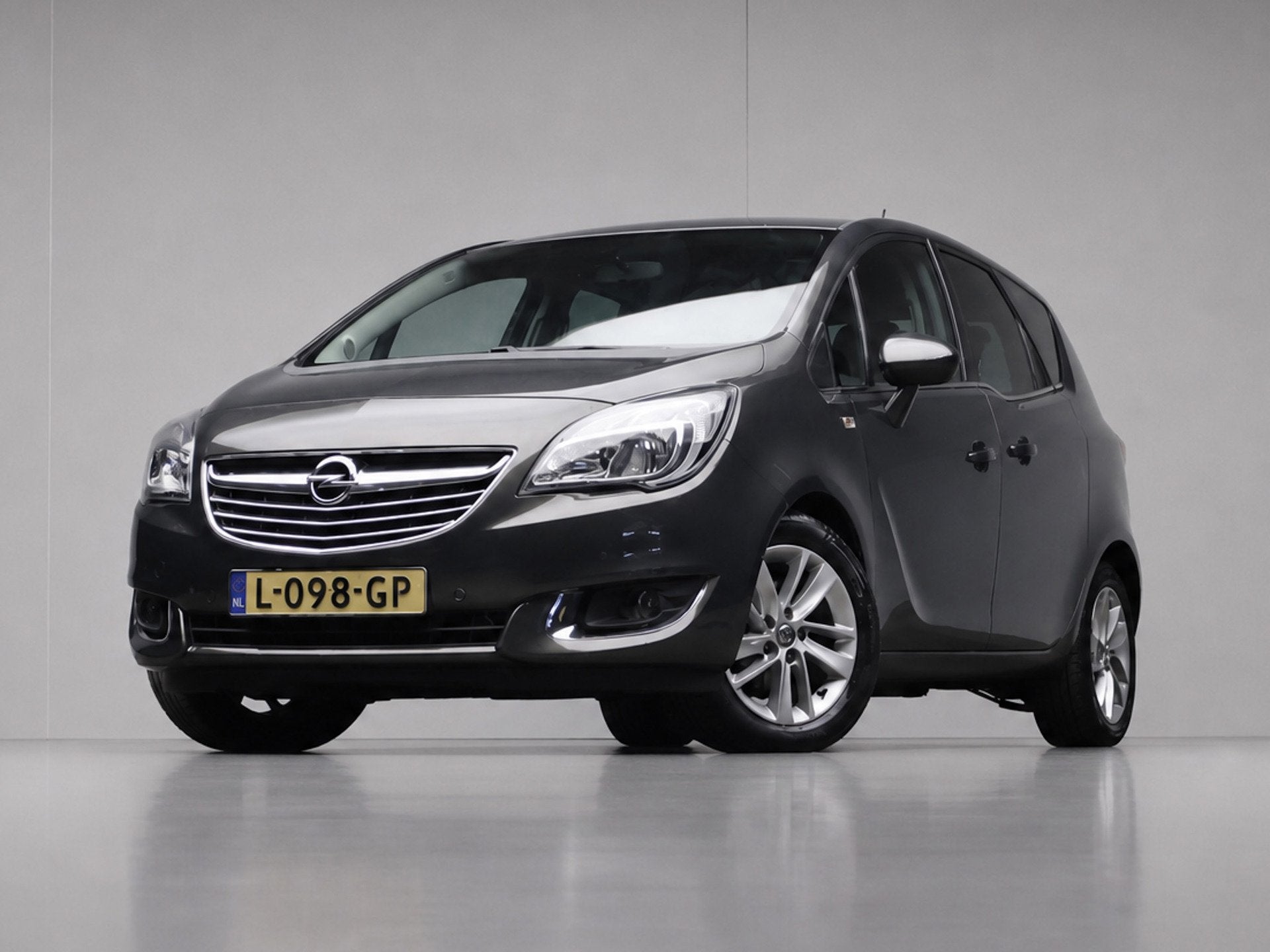 Opel Meriva 1.4 Turbo (NAVI,LED,CRUISE,SPORTSSTOELENAUTOMAAT, Gebruikt, Euro 6, 4 cilinders, Parkeercamera