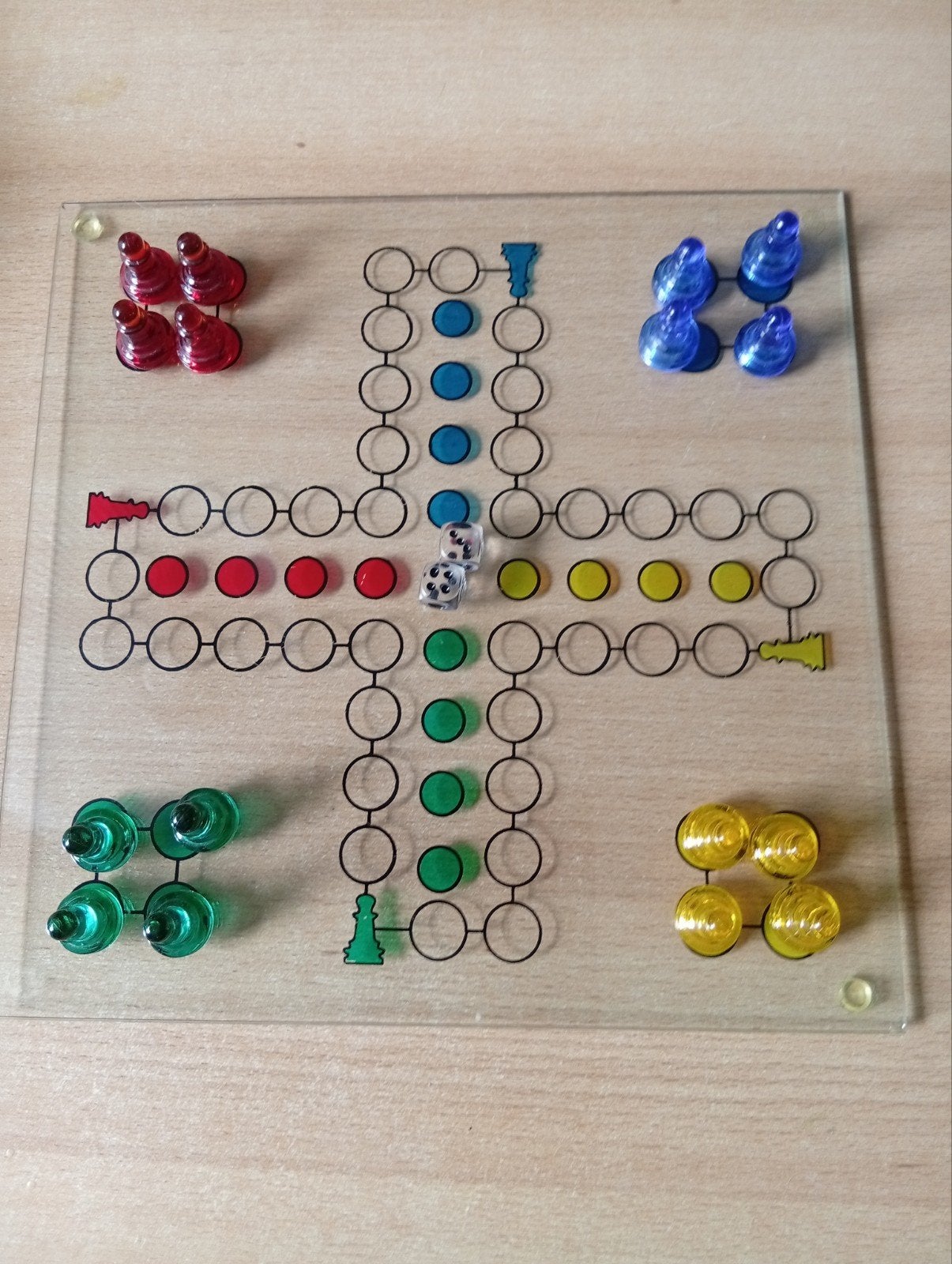 Glazen Mens Erger Je Niet Spel, Drie of vier spelers, Ophalen, Gebruikt
