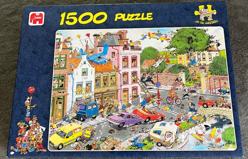 Jan van Haasteren puzzel van 1500 stukjes- Vrijdag de 13e, Ophalen of Verzenden, 500 t/m 1500 stukjes, Zo goed als nieuw