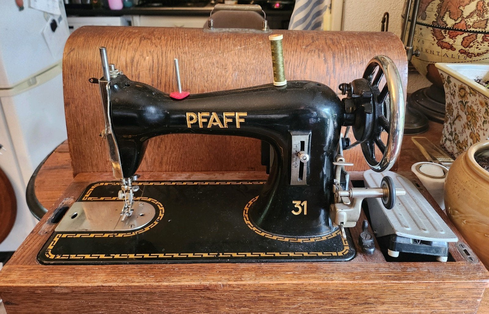 Pfaff 31 Antieke Naaimachine, Ophalen