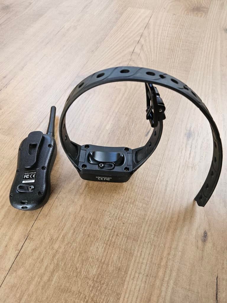 Trainingshalsband trillen en piepjes voor de hond, Ophalen