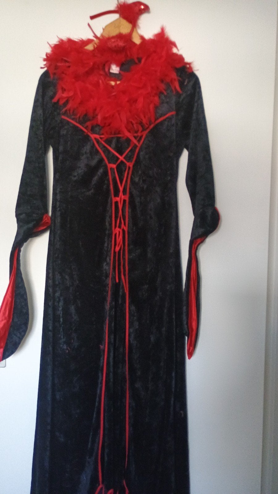 heksen /duivelin jurk zwart/rood, Kleding | Dames, Ophalen of Verzenden, Zo goed als nieuw, Maat 38/40 (M), Carnaval