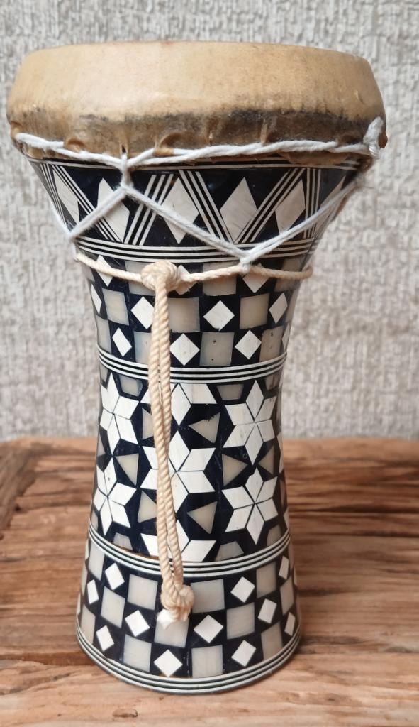 Djembé Handtrommel van Hout parelmoer ingelegd, Muziek en Instrumenten, Percussie, Ophalen of Verzenden, Zo goed als nieuw, Trommel