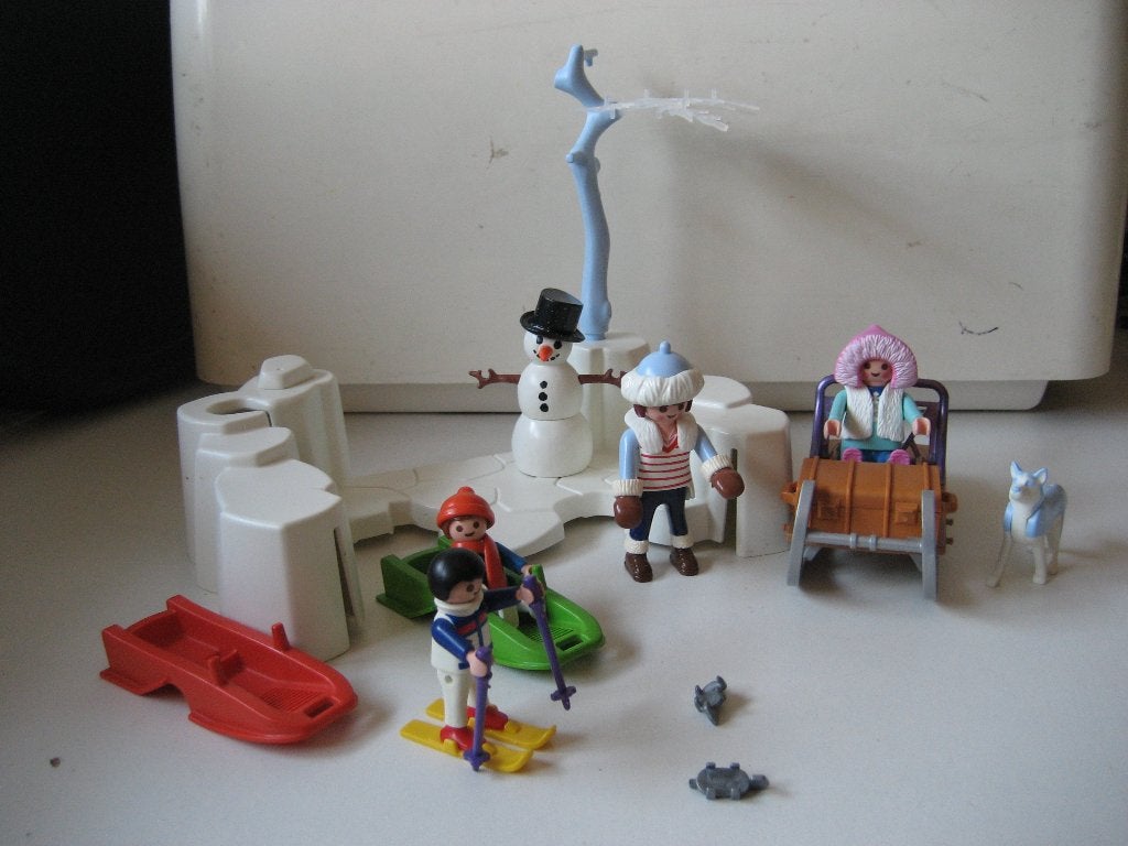 playmobil winter set met slee en sneeuwpop, Ophalen of Verzenden, Zo goed als nieuw