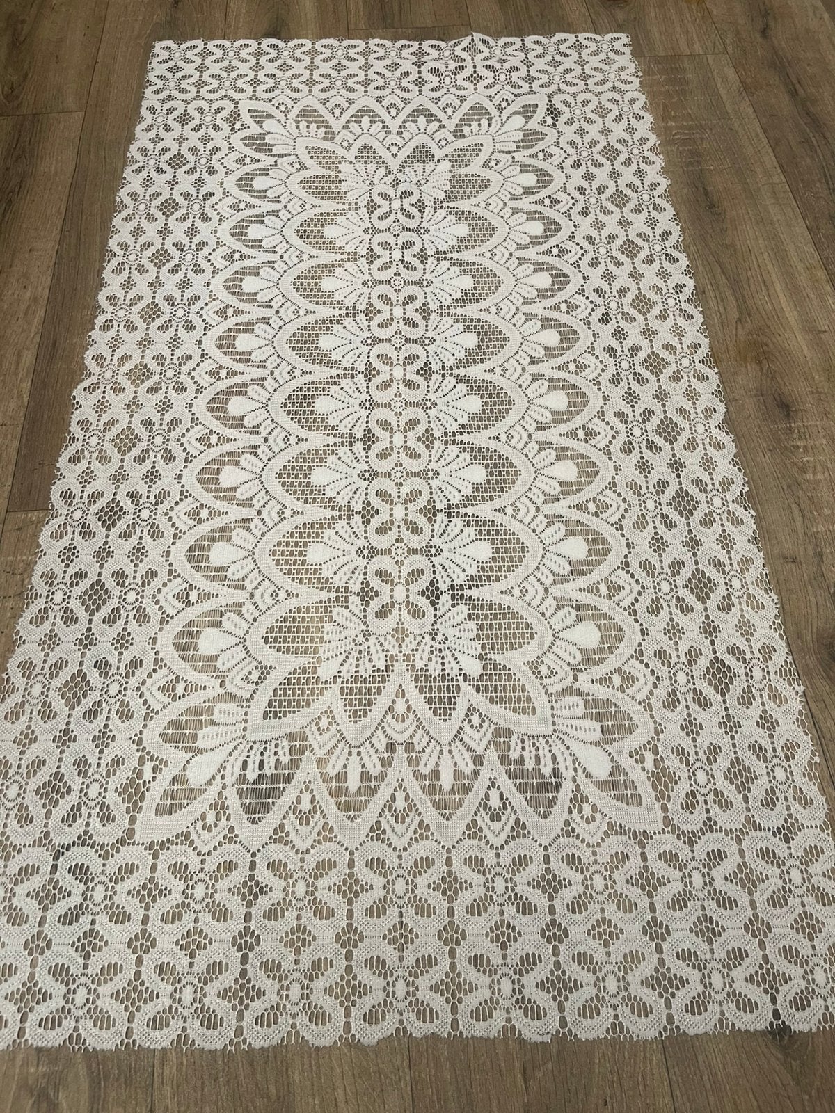 Handgemaakt tafellinnen 64cm x 117cm vintage  tafelkleed, Ophalen of Verzenden, Zo goed als nieuw, Rechthoek
