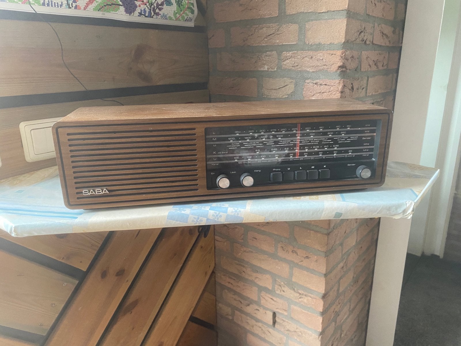 Saba radio, Ophalen