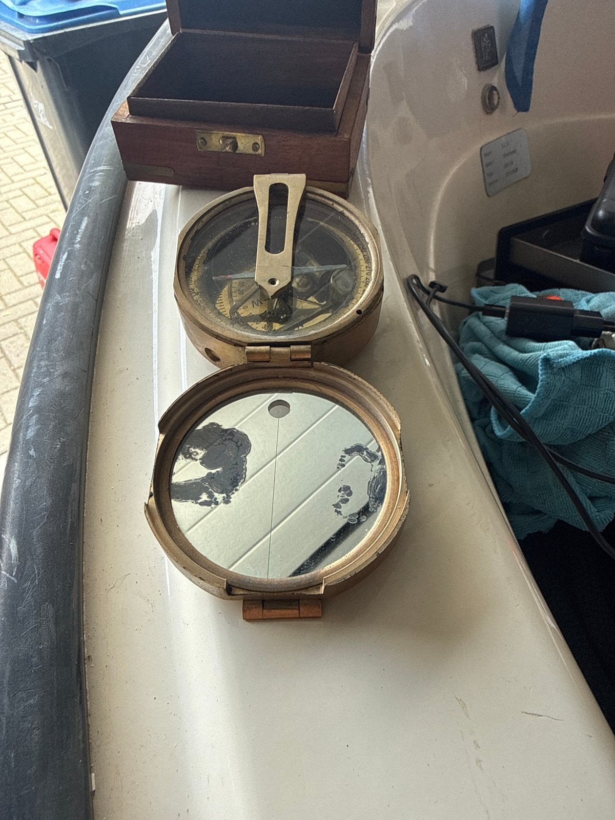 Antiek messing kompas met houten kistje - Stanley London, Ophalen