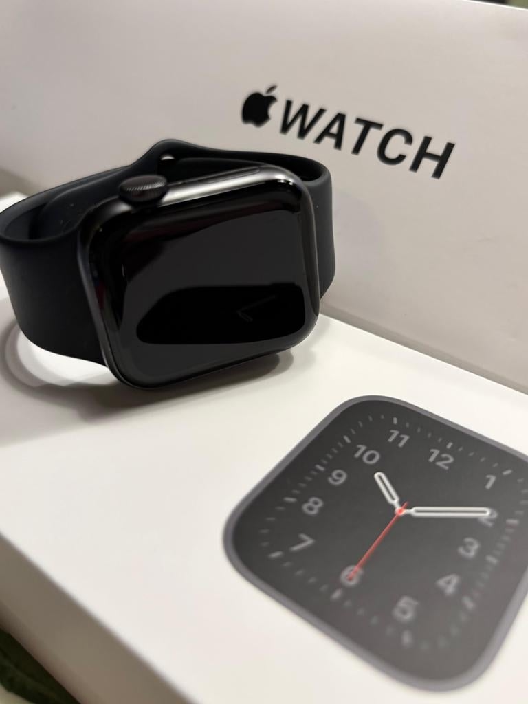 Apple watch SE 40mm GPS, Sieraden, Tassen en Uiterlijk, Smartwatches, Ophalen, Zwart, IOS, Zo goed als nieuw