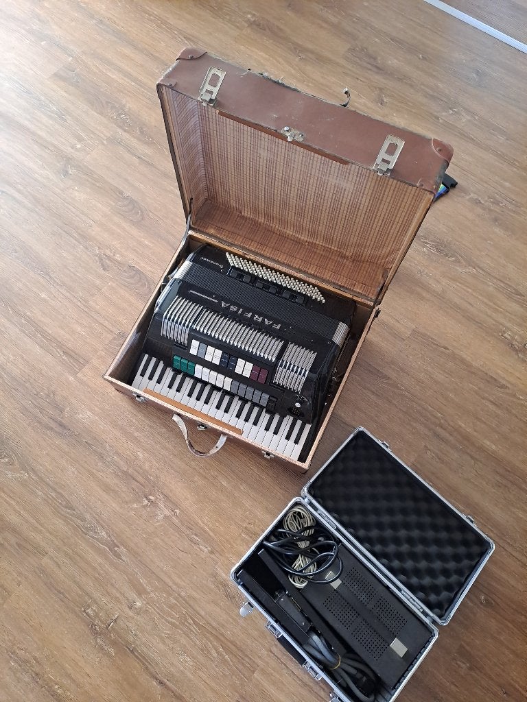 accordeon elektronisch, Overige merken, Gebruikt, Met koffer, 120-bas