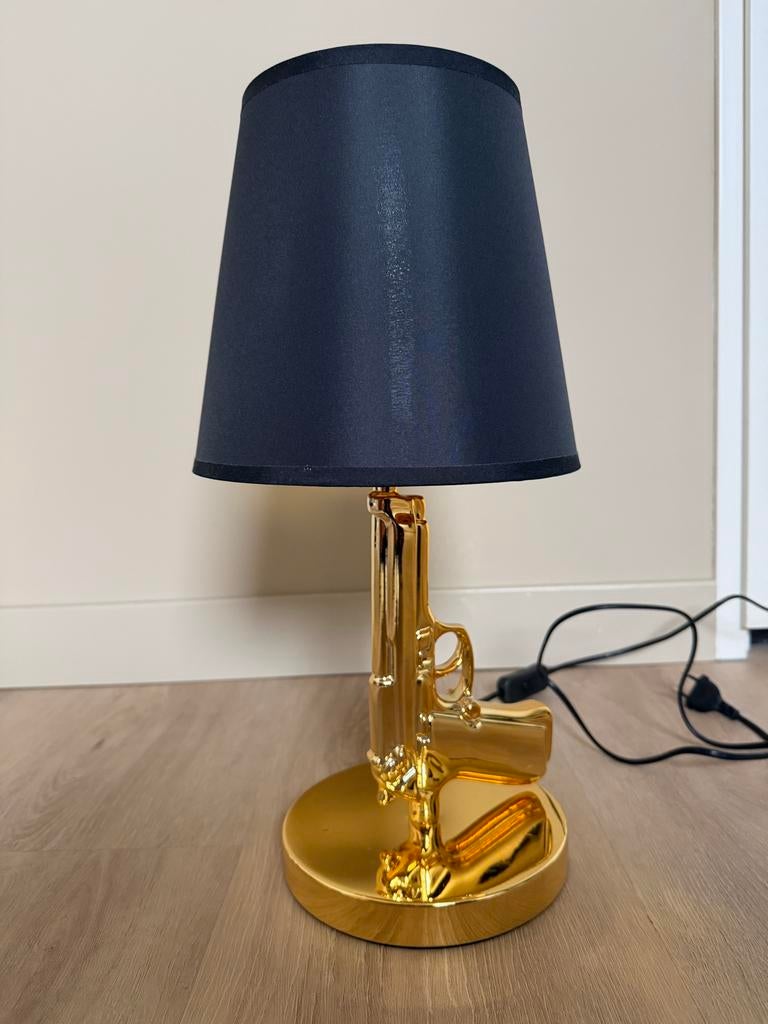 Lamp ‘pistool’ goud met zwarte kap, Huis en Inrichting, Verzenden, Zo goed als nieuw, Minder dan 50 cm