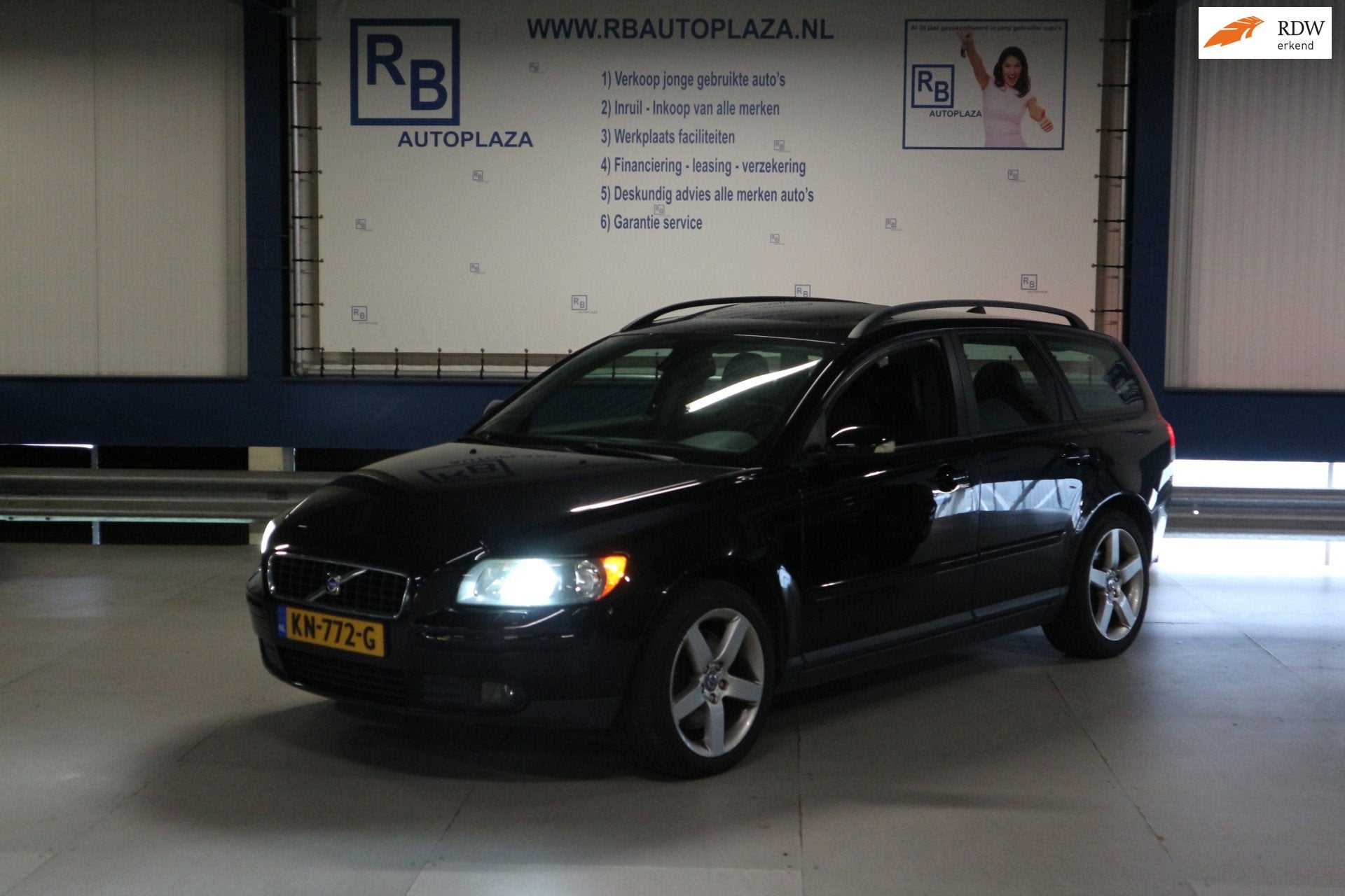 Volvo V50 2.5 T5 AWD Summum / Schuifdak / APK 8 2027 ! ! !, Automaat, Gebruikt, 700 kg, Vierwielaandrijving