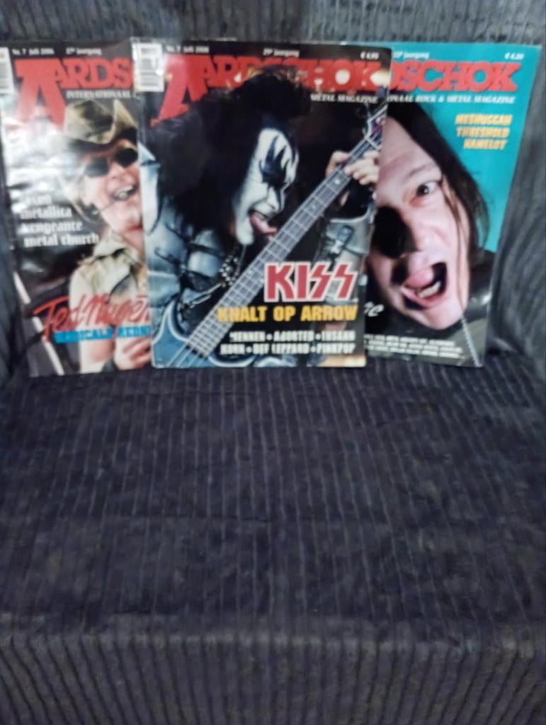 Aardschok magazines, 3 stuks, rockbands, Ophalen of Verzenden