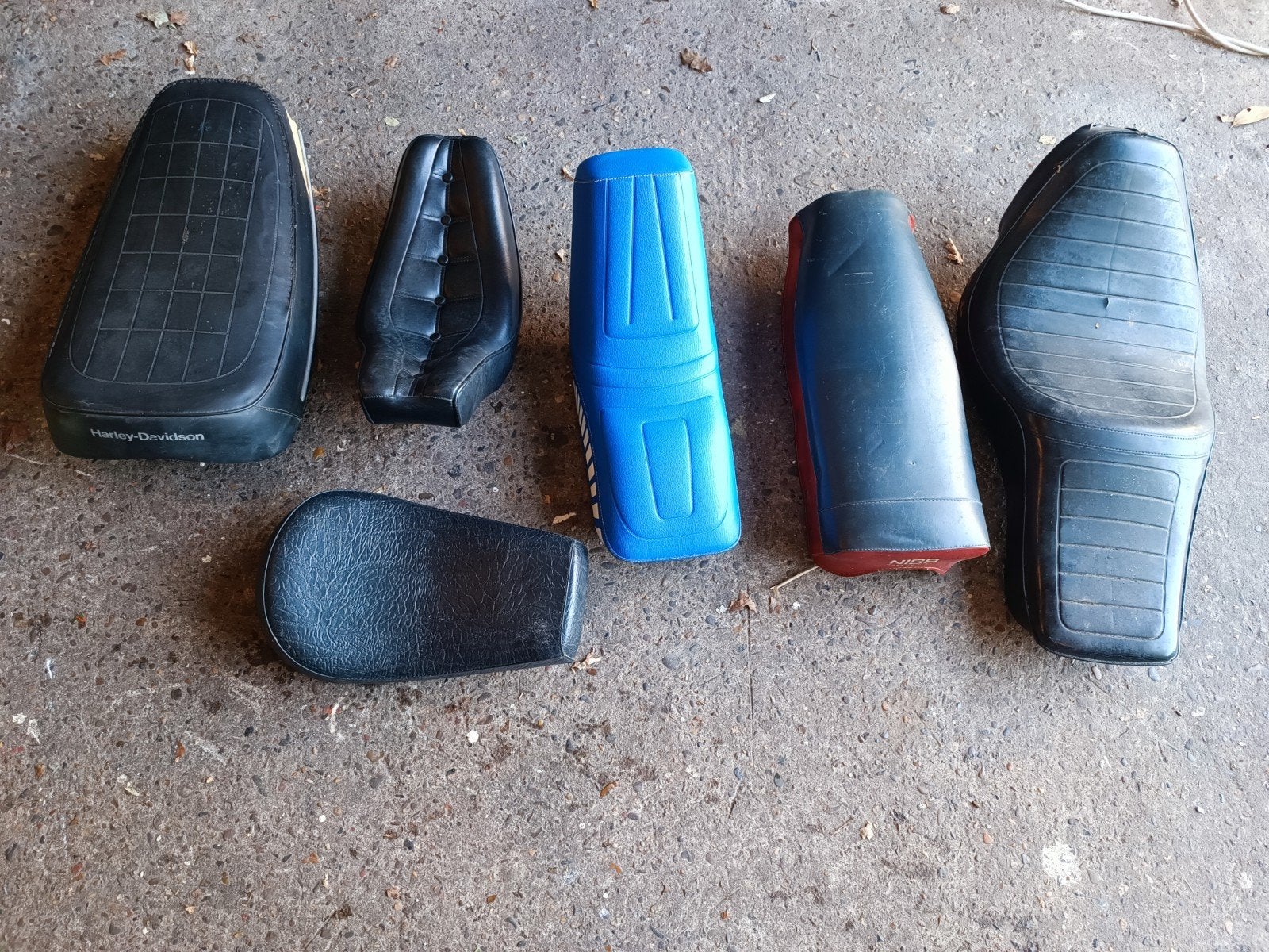 Diverse motorfietszadels - Harley-Davidson en meer, Ophalen of Verzenden