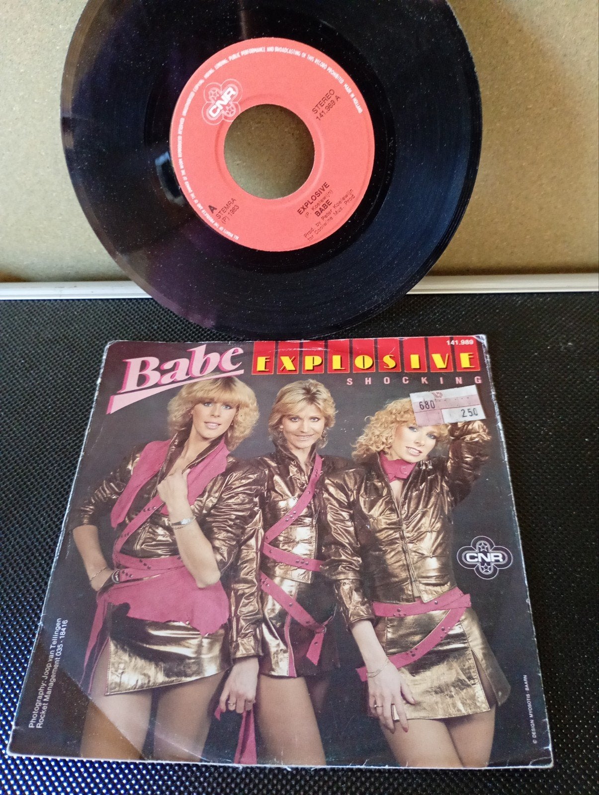 Babe - Explosive / Shocking 7 inch vinyl single (1983), Ophalen, Gebruikt, Originele persing, 7 inch