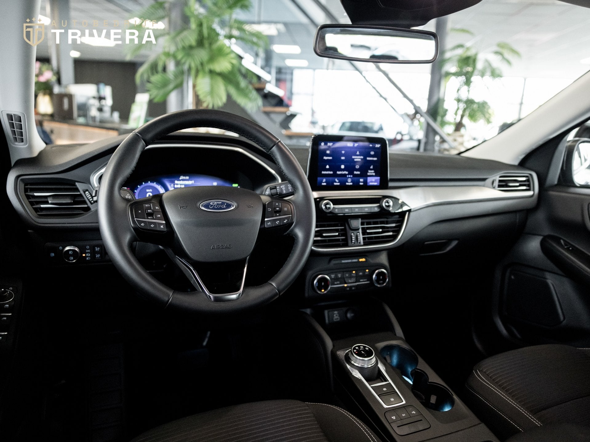 Foto 19 van Ford Kuga 2.5 PHEV Titanium l SoH 96% l CAM 360° l CARPLAY